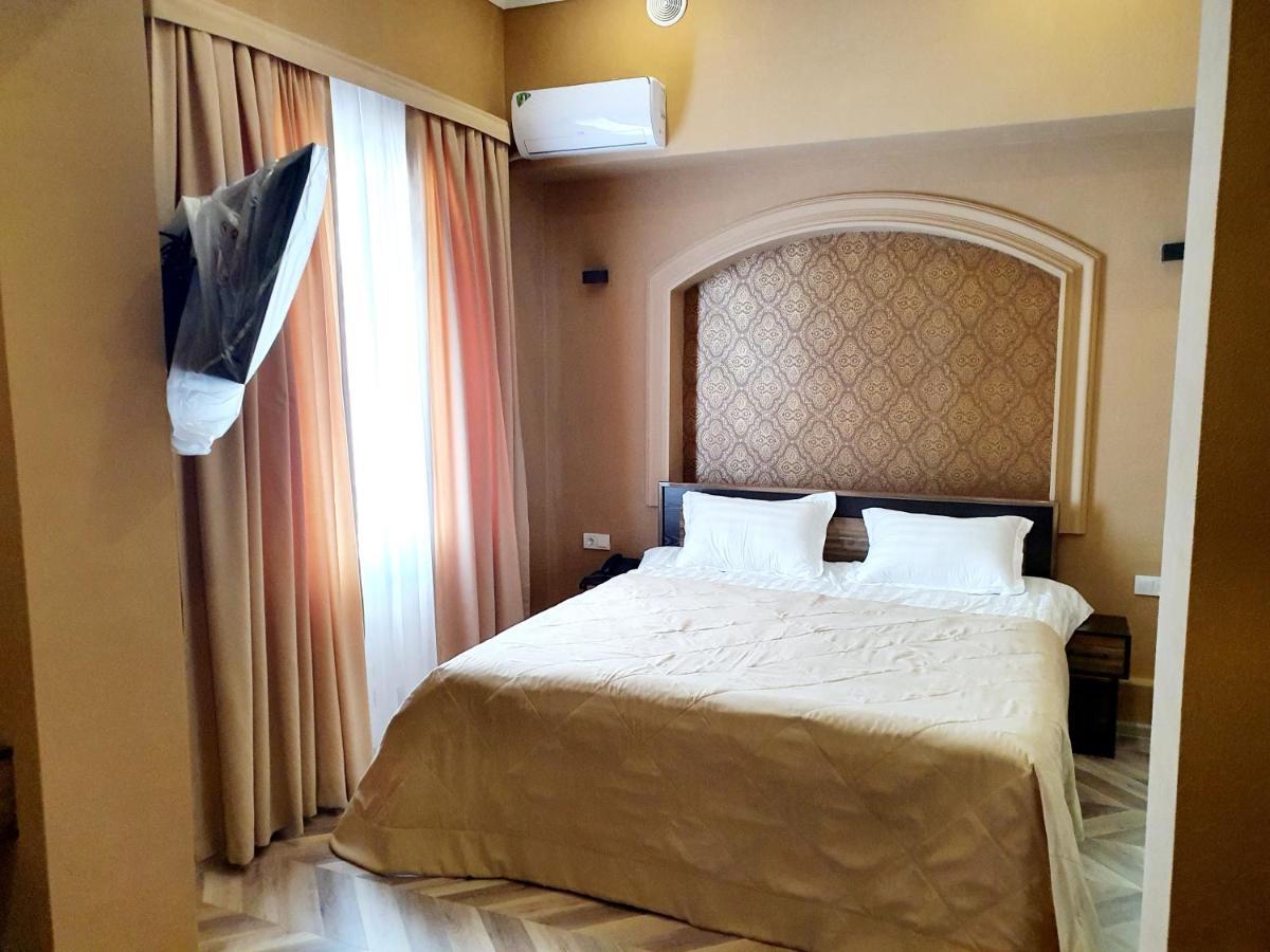 Guest House Twins Tashkent Luaran gambar