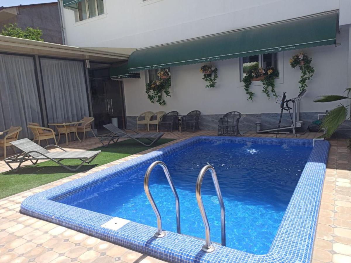 Guest House Twins Tashkent Luaran gambar