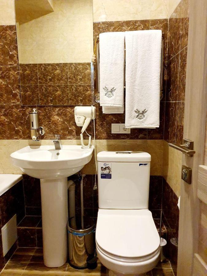 Guest House Twins Tashkent Luaran gambar